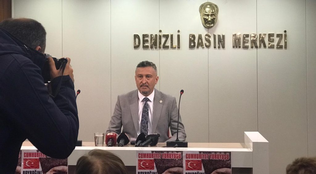Denizli'de 29 Ekim Coşkusu, Fener Alayı ve Yürüyüş İçin Detaylar Açıklandı... 