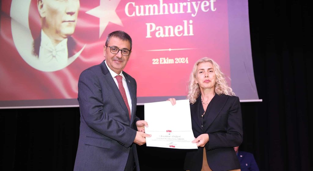 PAÜ, Cumhuriyet Bayramı'nda Hem Eğlendi Hem Öğretti...