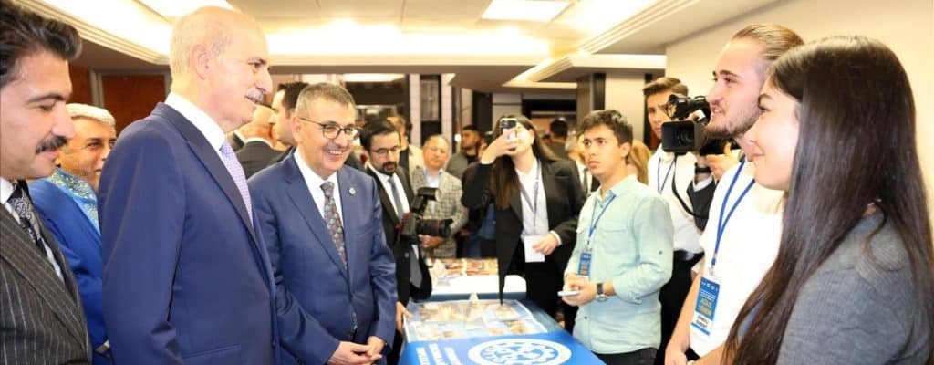 Yalan Söyledi, Yalanlarına Rektör Yardımcılarını da Alet Etmeye Kalktı…