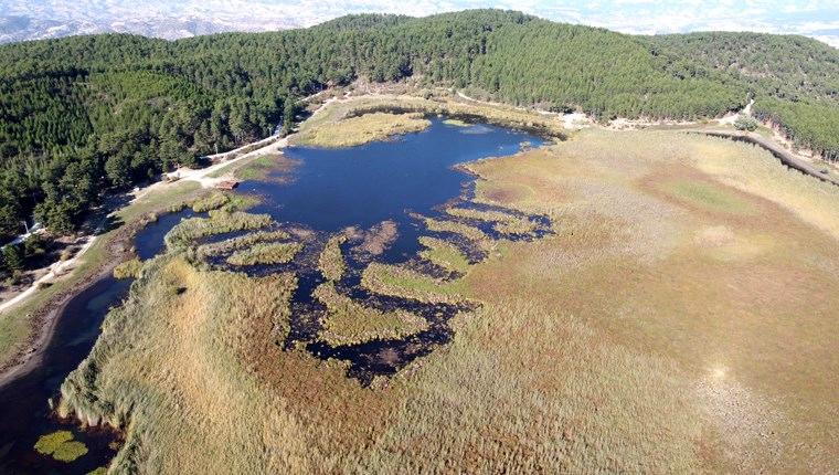 Doğa Harikası Süleymanlı Yayla Gölü Can Çekişiyor… 