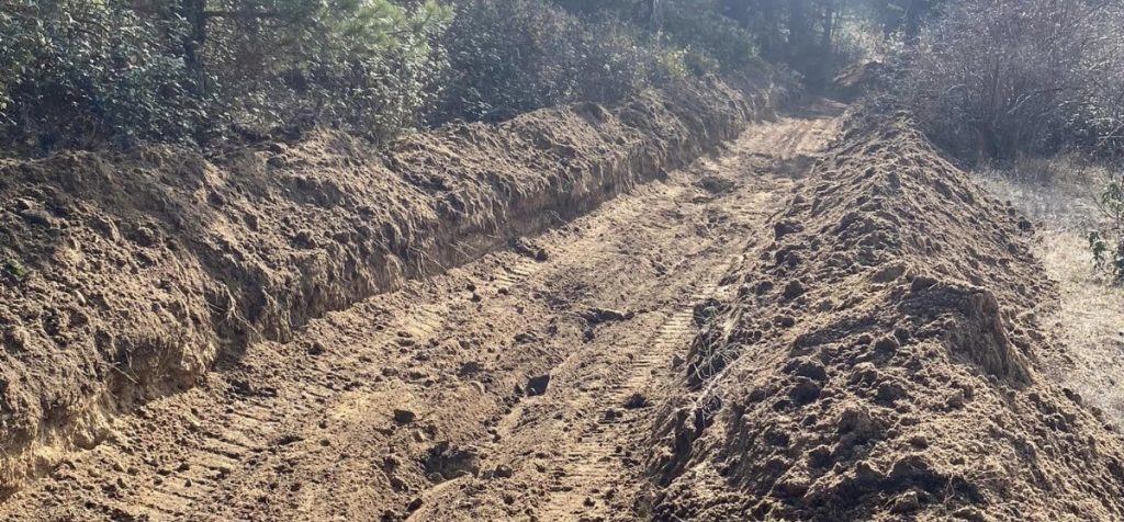 Buldan Yayla Gölü'nü Kurtarmak İçin Neşter Vuruldu... 