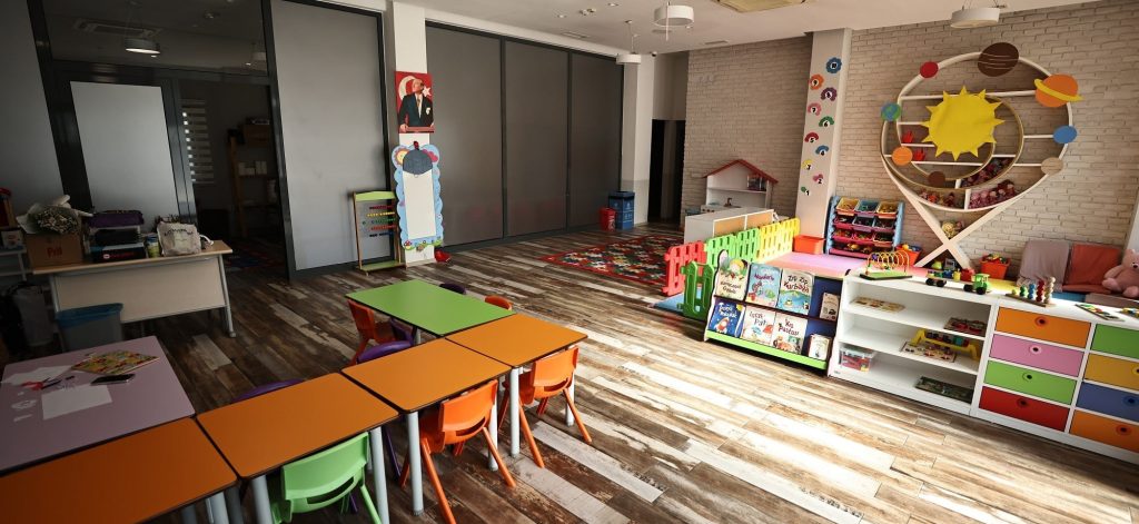 Çalışan ve Ekonomik Durumu İyi Olmayan Anneler İçin Kreşler Hizmete Girdi...