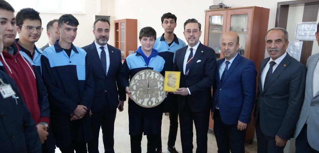 DSO İlk Ziyaretini Orhan Abalıoğlu Lisesi'ne Gerçekleştirdi...