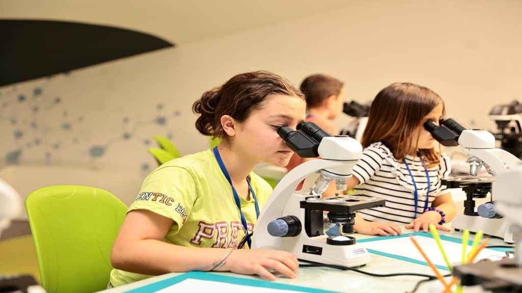 Denizli'de Çocuklar Ara Tatilde Bilimle Eğlenecek...