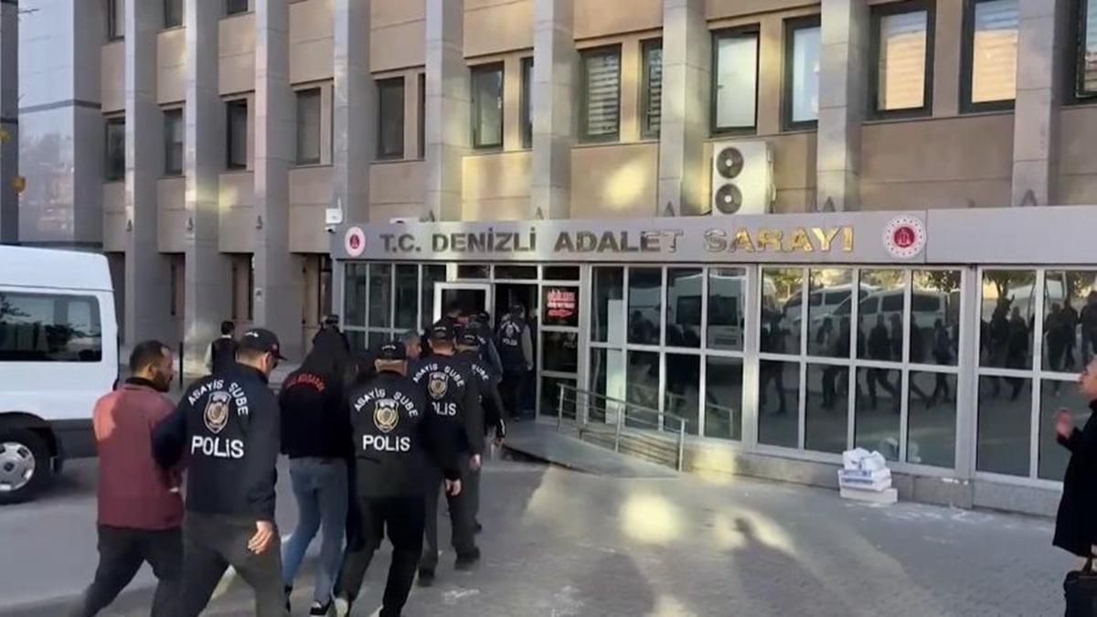 Denizlili Emekli Öğretmeni FETÖ Yalanıyla Dolandırdılar…