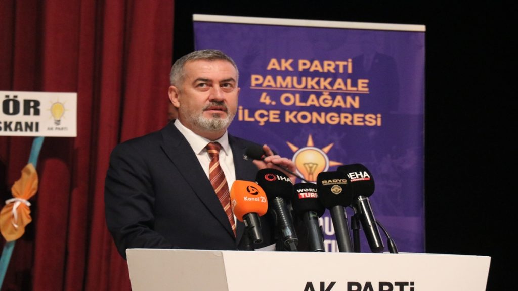 Pamukkale AK Parti’de Başkan Özpek Güven Tazeledi...