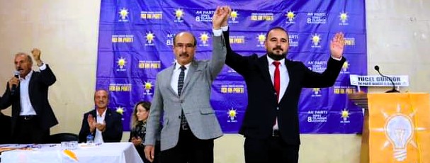 AK Parti'li Başkan Kürsüden Tepki Gösterdi: Yeni Başkanı Sosyal Medyadan Öğrendim…