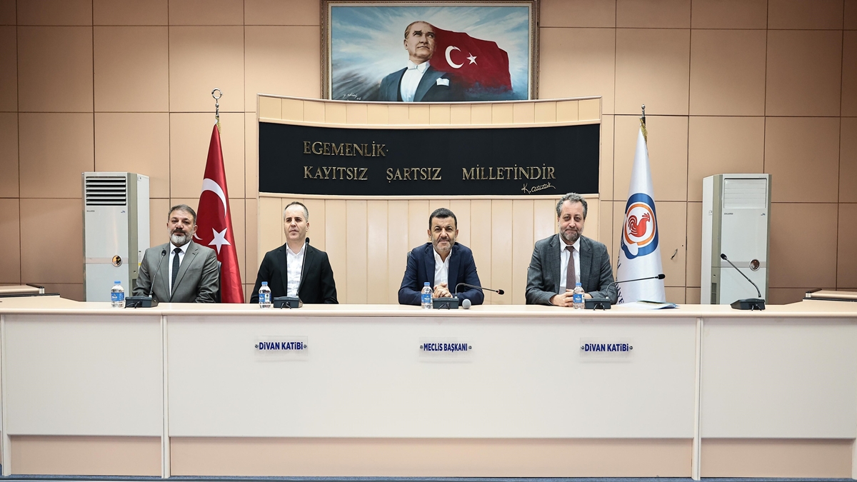 Denizli Büyükşehir’de 85 Mevsimlik İşçi Daimi Kadroya Alındı… 