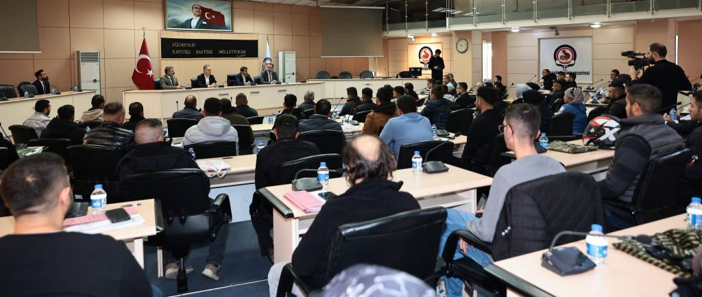 Denizli Büyükşehir’de 85 Mevsimlik İşçi Daimi Kadroya Alındı...