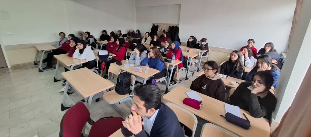Denizli’de 14 Meslek Lisesinin Yüzlerce Öğrencisi Esnaflığı Öğrendi...