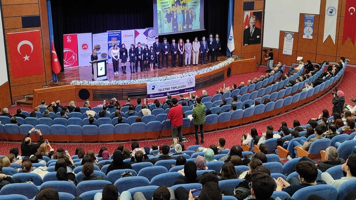 PAÜ’de Liderlik ve Girişimcilik Rüzgarı… 