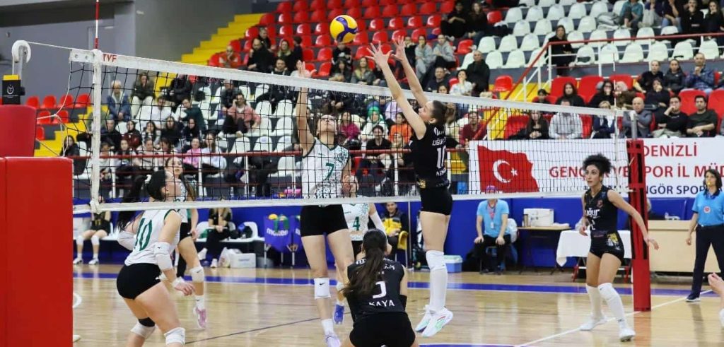 Uğur'un Sultanları Durdurulamıyor... 