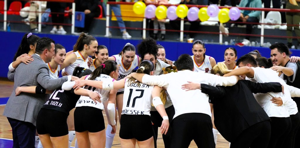 Uğur Spor Kulübü Kadın Voleybol Takımı, Denizli'nin Gururu Oldu...