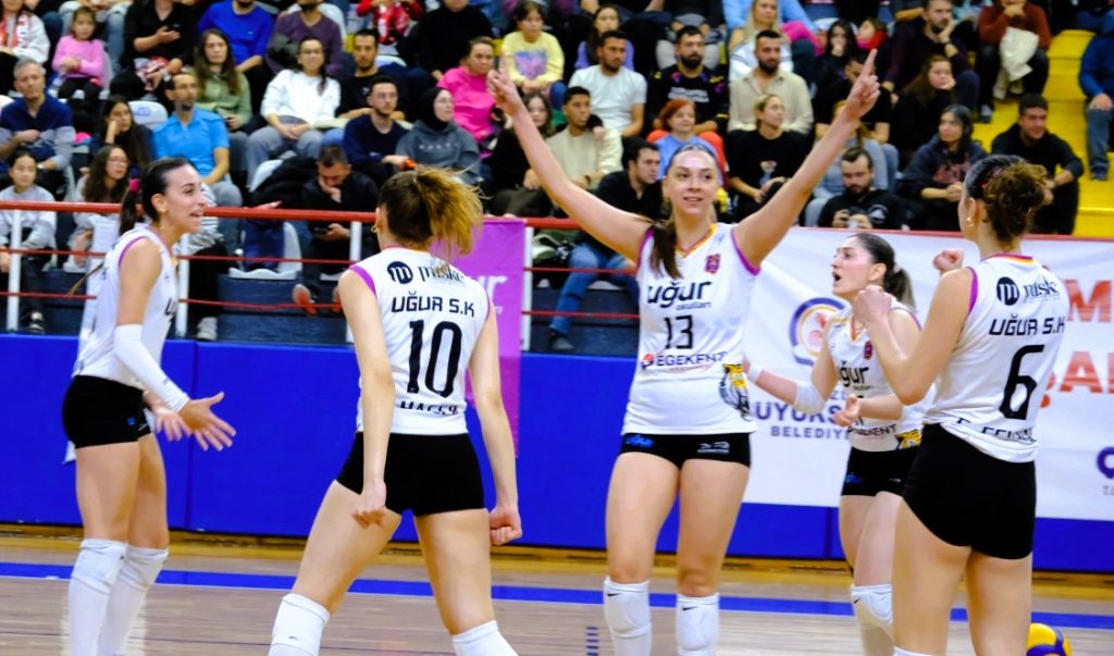 Uğur Spor Kulübü Kadın Voleybol Takımı, Denizli'nin Gururu Oldu...