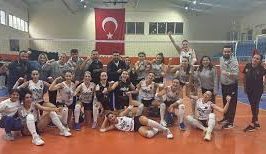Uğur Spor, Akhisargücü’nü Set Vermeden Yendi… 