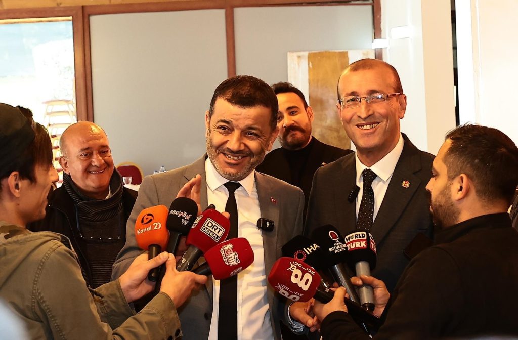 Denizli BB Başkanı Çavuşoğlu, Gazetecilerle Buluştu, Sorularını Yanıtladı...
