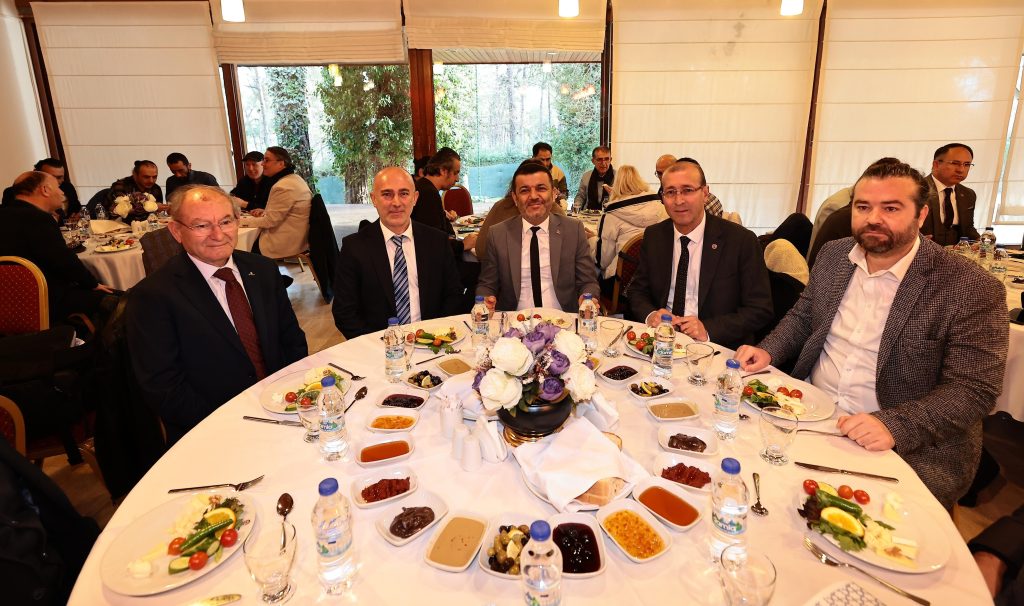 Denizli BB Başkanı Çavuşoğlu, Gazetecilerle Buluştu, Sorularını Yanıtladı...