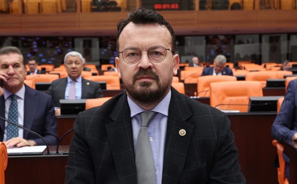 Arpacı Cumhuriyet Düşmanı Bir Zihniyetin, Çocuklarımızı Yetiştirmesine Göz Yumamayız...