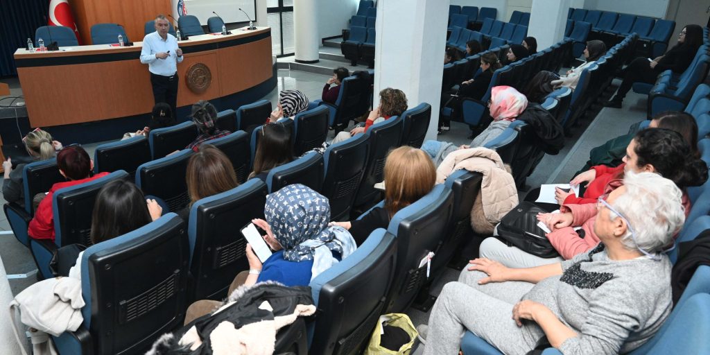 DTO, Kadın Girişimcilik Akademisi’ne Ev Sahipliği Yaptı...