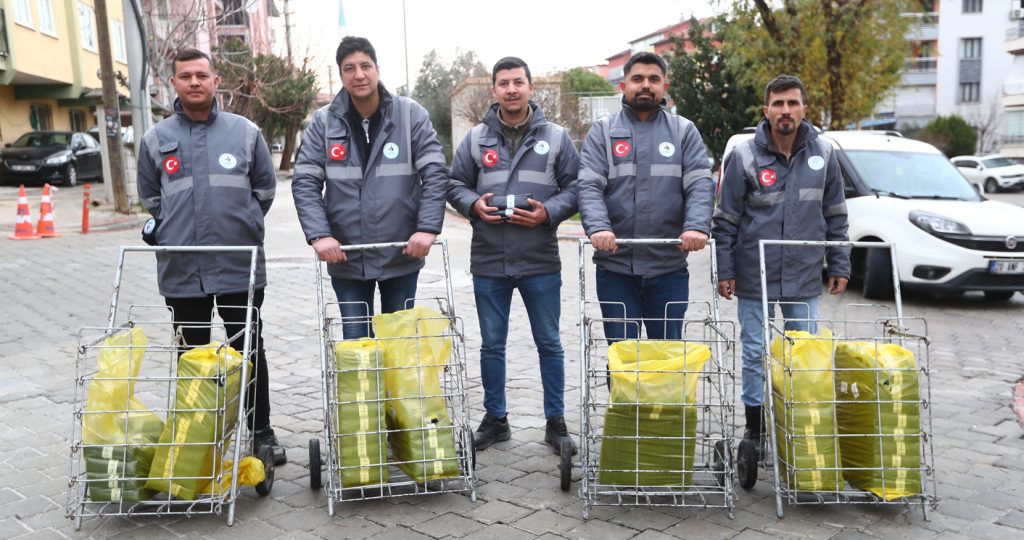 Pamukkale’de Çöp Poşeti Dağıtımı Sürekli Olacak...
