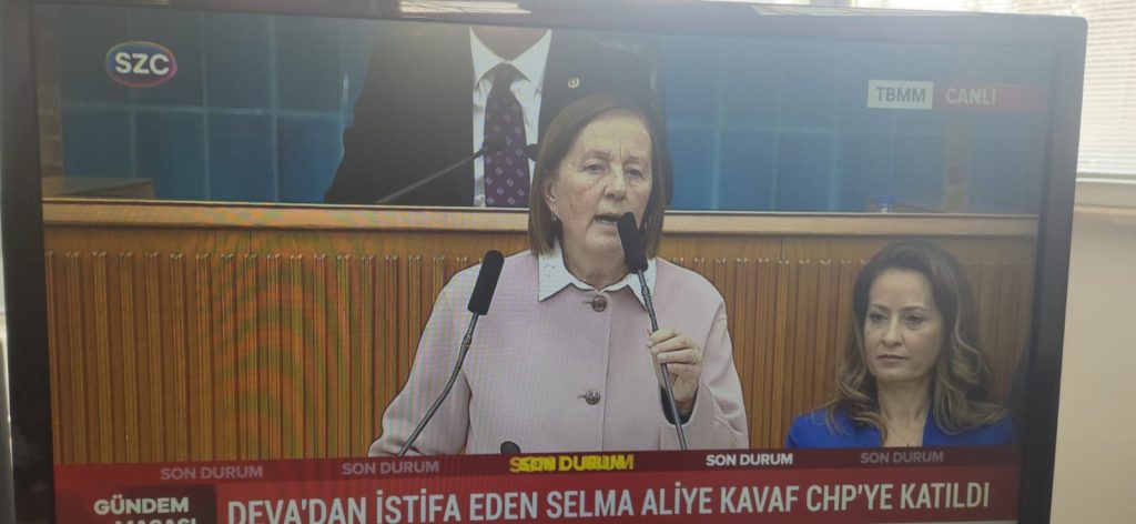 Denizlil'nin AK Partili Eski Vekil ve Bakanlarından Selma Aliye Kavaf CHP’ye Katıldı…