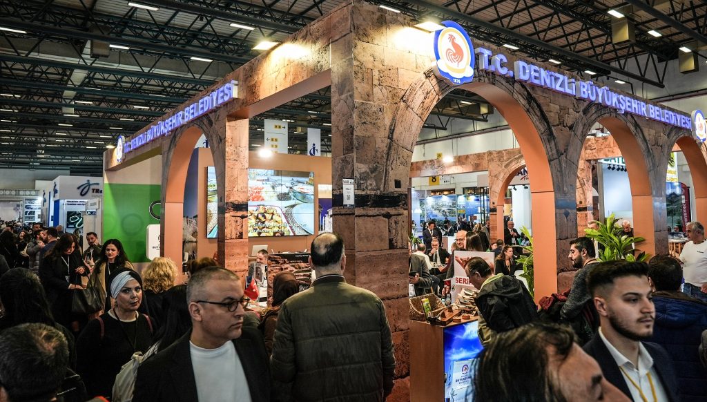 Başkan Çavuşoğlu: Denizli’yi Turizmde Dünyaya Tanıtacağız...