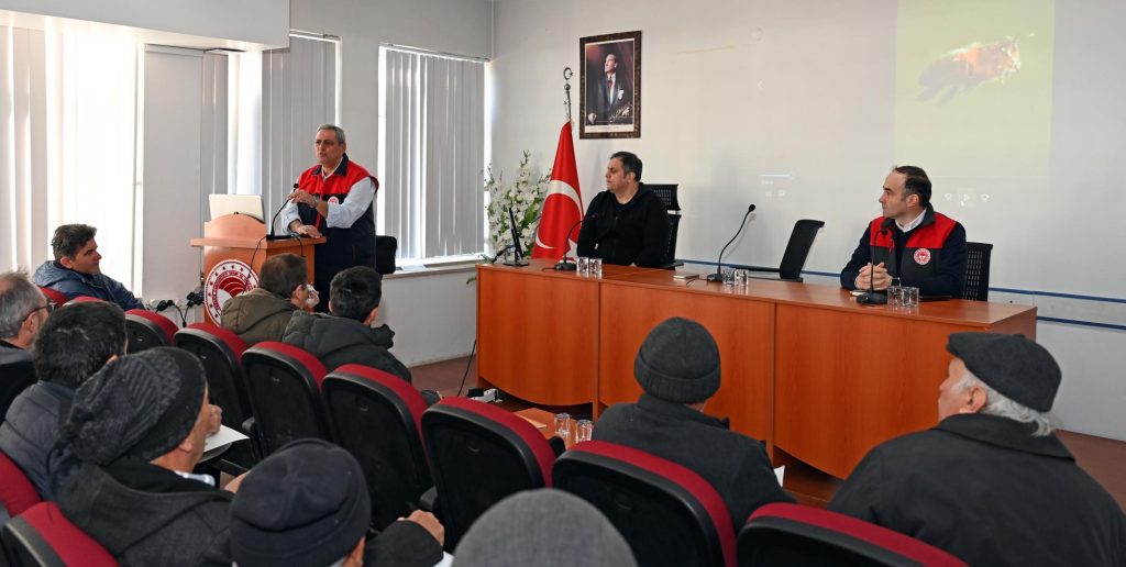 Denizli’de Arıcılara Sağlıklı Üretim İçin Eğitim Verildi...