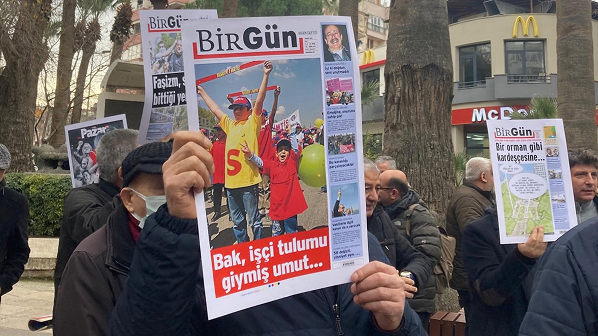 Denizli’de BirGün’e Destek: Gerçekler Yazılmaya Devam Edecek… 