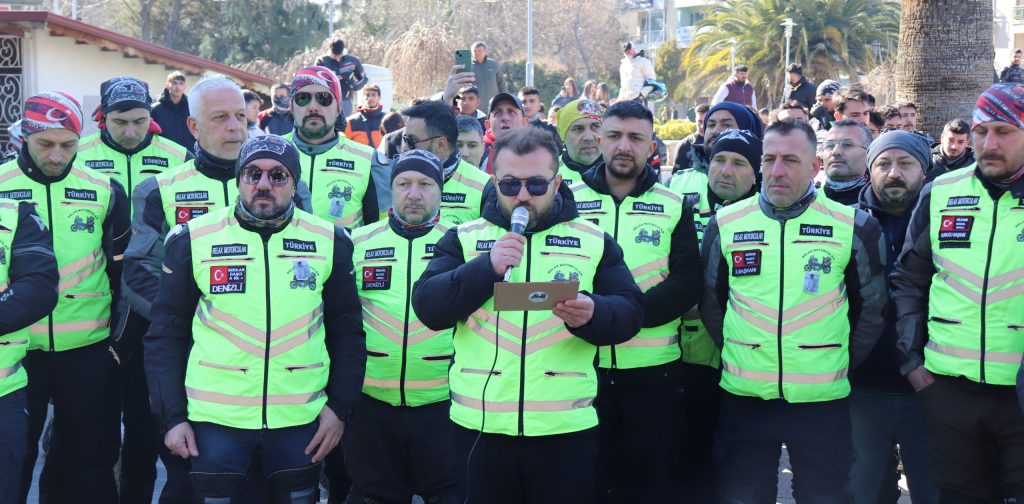 Denizli'de Motosikletçilerden Trafik Güvenliği Çağrısı...