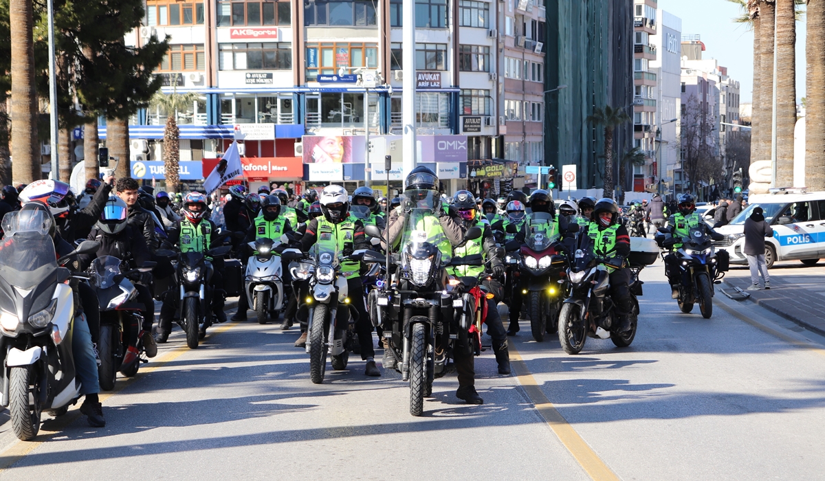Denizli’de Motosikletçilerden Trafik Güvenliği Çağrısı… 