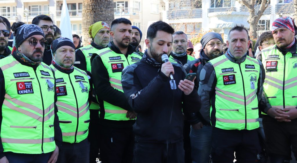 Denizli'de Motosikletçilerden Trafik Güvenliği Çağrısı...