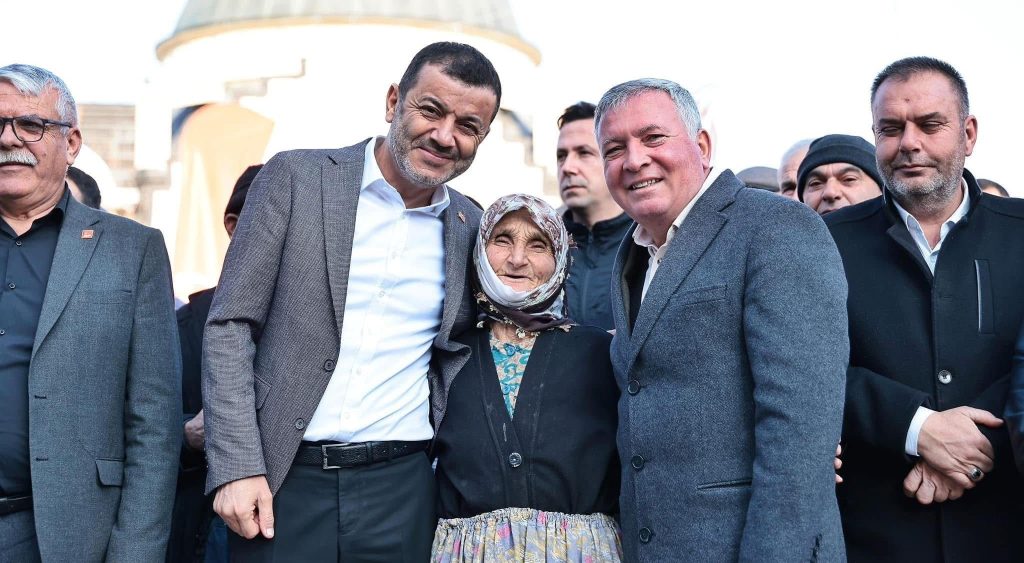 Honaz’da Ekonomiye Katkı Sağlayacak Fidan Desteği...