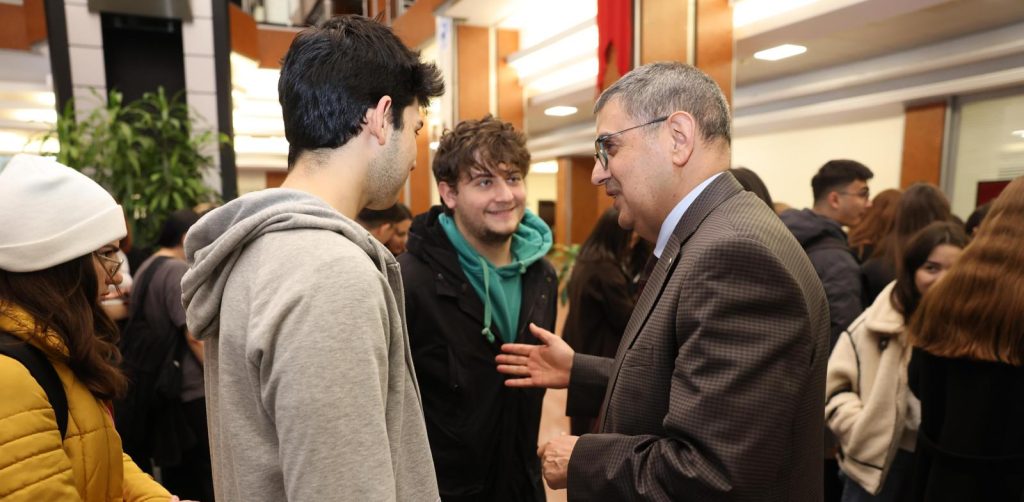 PAÜ Öğrencileri İçin İŞKUR Destekli İş Programı...