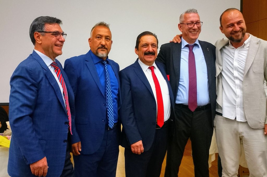 Anahtar Parti Denizli Kongresinde Tek Aday Tartışması...
