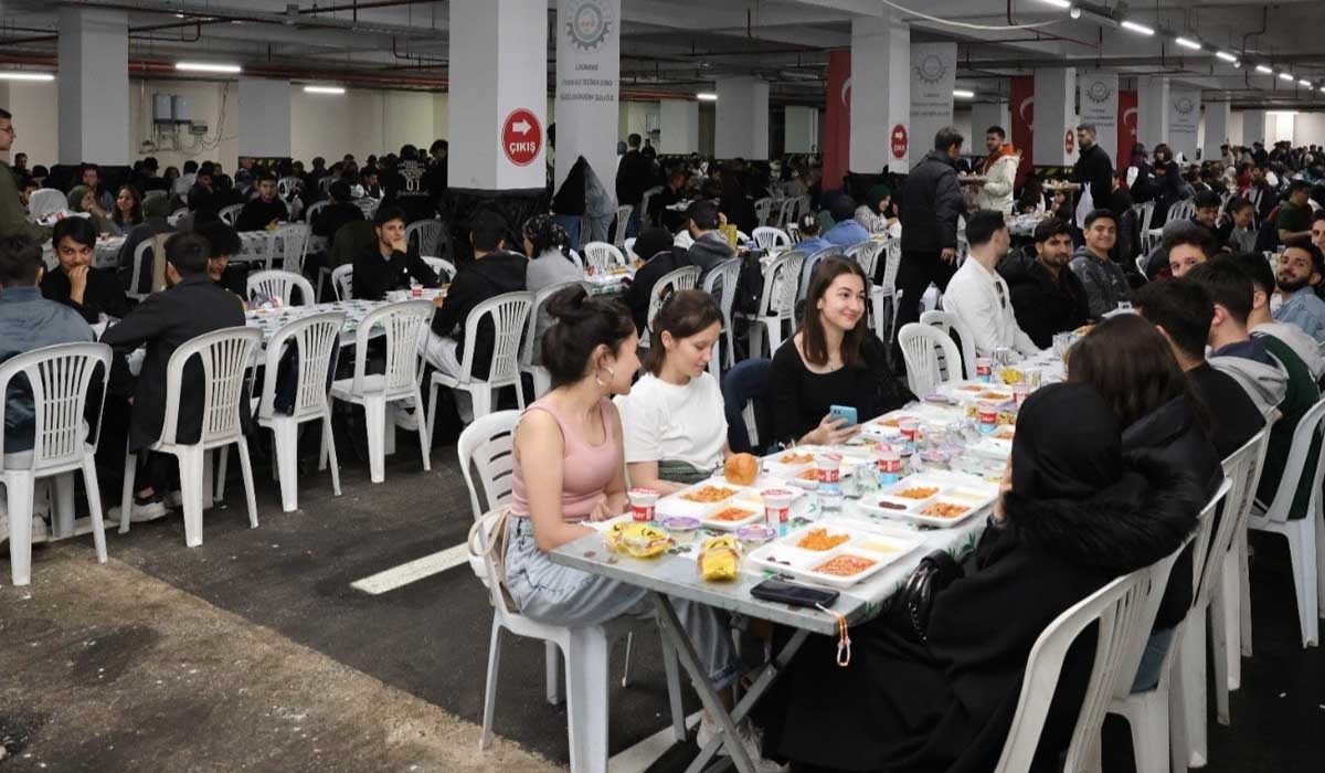 Denizli OSB, Ramazan’da Öğrencilere İftar Sofası Kuruyor…