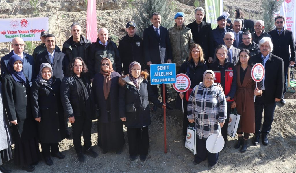 Denizli'de 15 Bin Fidan Toprakla Buluştu...