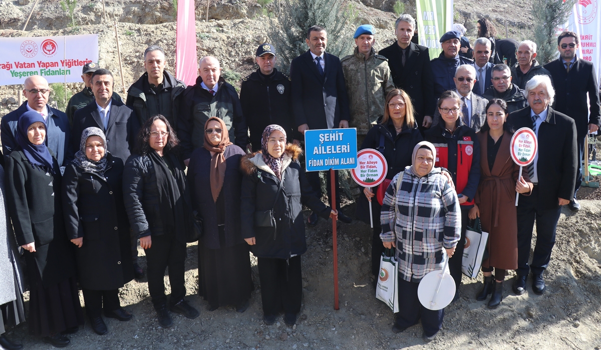 Denizli’de 15 Bin Fidan Toprakla Buluştu… 