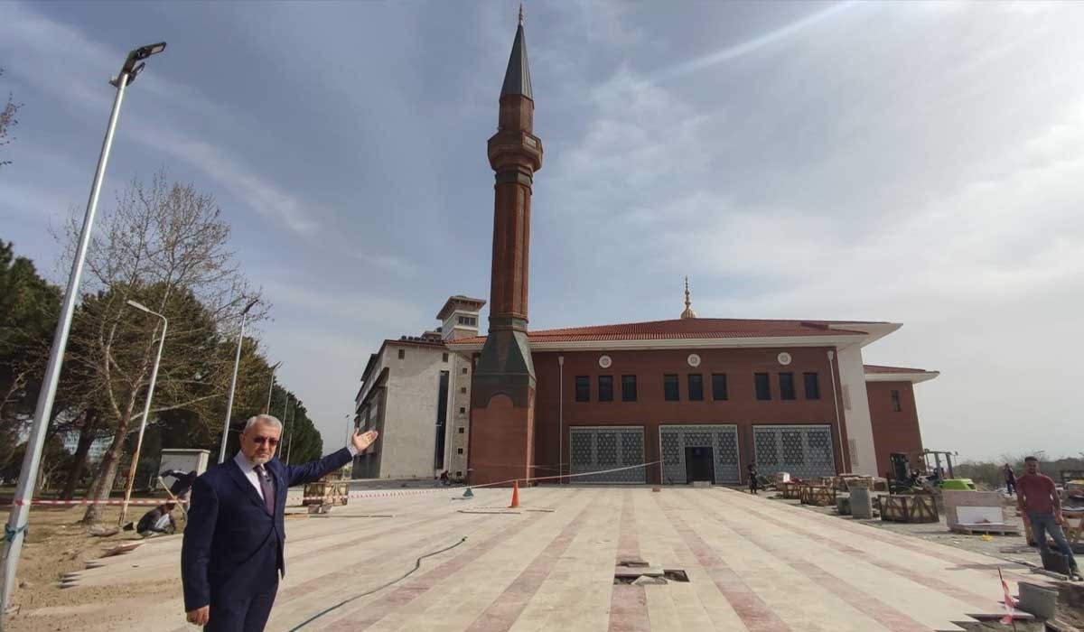 Diyanet İşleri Başkanı, Zeybekci Camisi’ni İbadete Açacak… 
