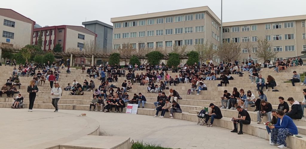 Pamukkale Üniversitesi'nde Basına Sansür... 