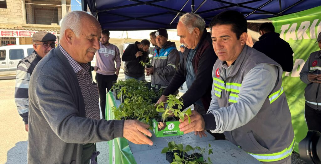 Başkan Ertemur'dan Çiftçiye Ata Tohumu Desteği...
