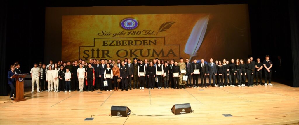 Denizli’de Polis Haftasında Şiirler Yarıştı... 