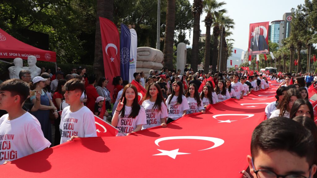 19 Mayıs, Denizli'de de Coşku ve Heyecanla Kutlandı...