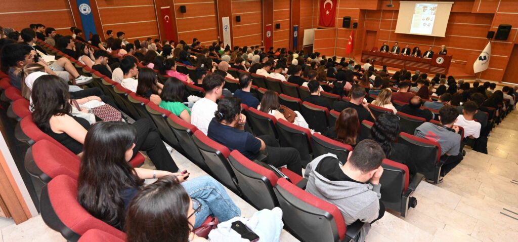 DTO’lu Girişimciler PAÜ’de Gençlerle Buluştu...