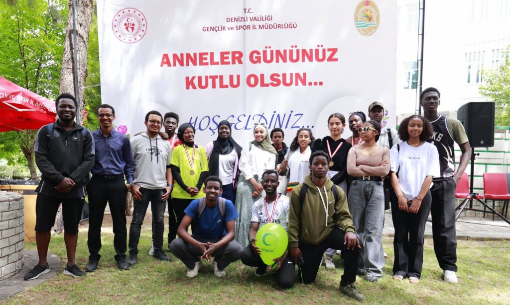 Denizli Protokolü Şehit Annelerini Unutmadı...