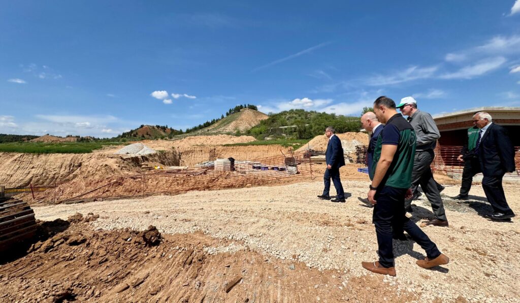 Menderes Nehri’ne Nefes Olacak Tesisin Temeli Atıldı...