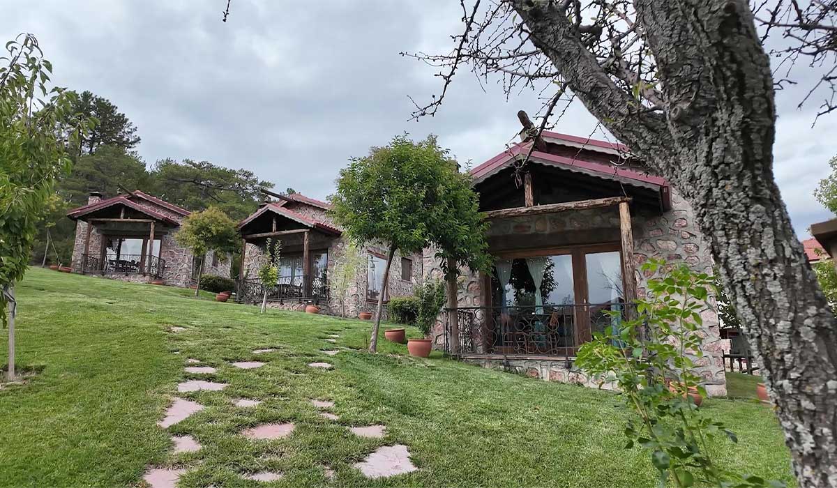Çameli’nin Taş Konakları Turistlerin Gözdesi Olmaya Devam Ediyor… 