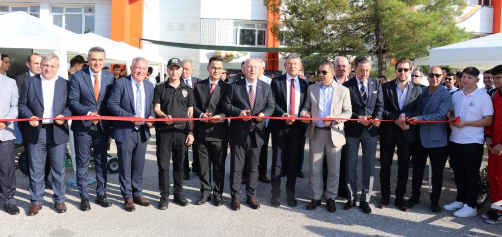DOSTEK Koleji Mezunlarını Uğurladı...