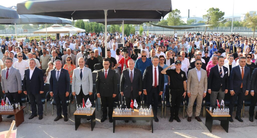 DOSTEK Koleji Mezunlarını Uğurladı...