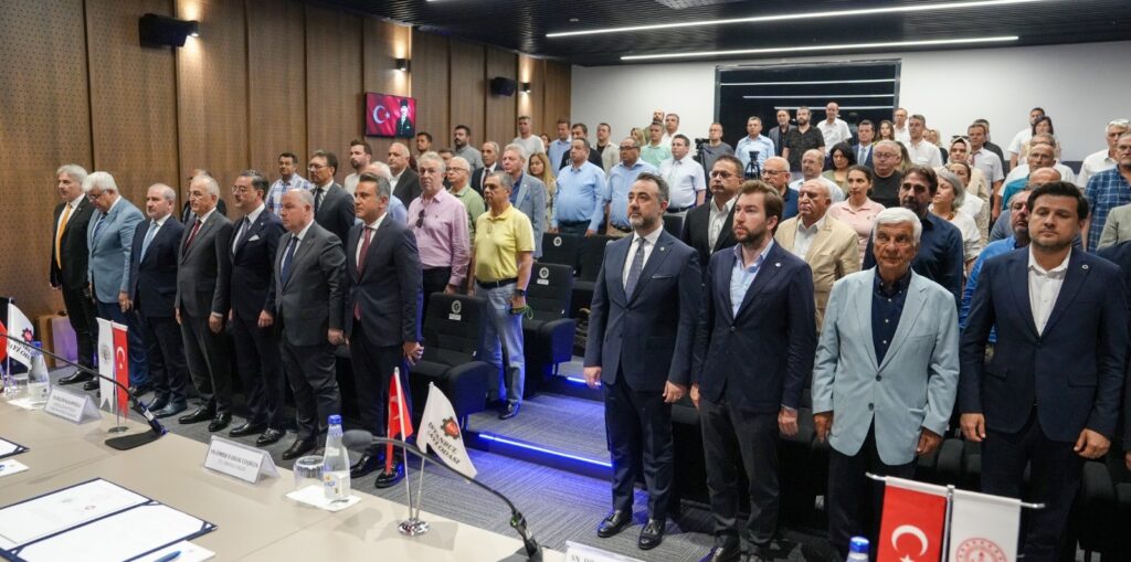 Denizli’de Sanayiye Güç Gençlere Gelecek İçin İmzalar Atıldı...