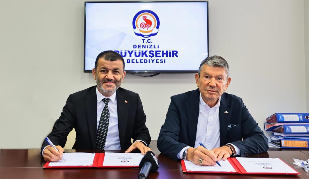 Menderes Bulvarı’na Yeni Üst Geçit Geliyor... 